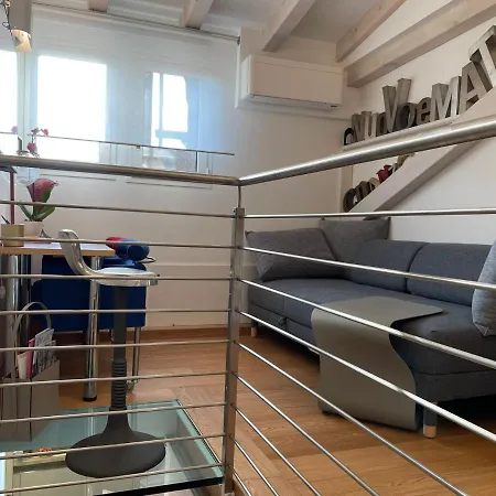 Апартаменты Biennale Gallery Loft *