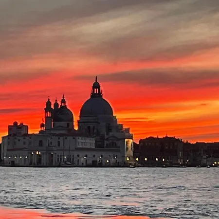 Biennale Gallery Loft Apartamento